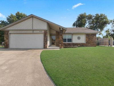 12101 E 76th Pl N