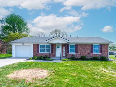 320 Bellechase Ln