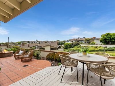 4 Skysail Dr