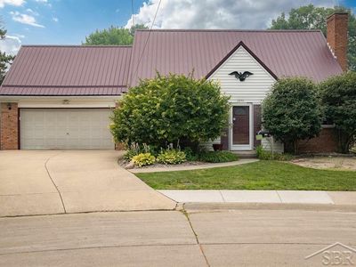 2255 Mayfield Rd