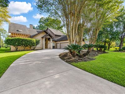 8015 Rebawood Dr