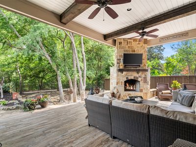 1097 Limestone Ct