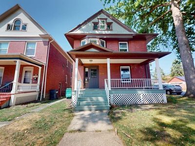 1321 Elmira St