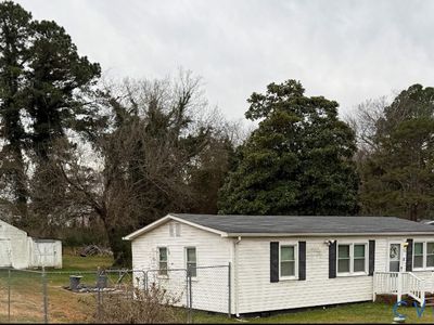 Property at 501 W 3rd St, Chase City, VA