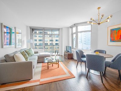 188 E 64th St APT 903