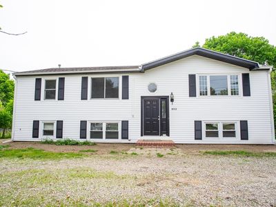 853 Main St