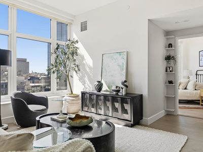 100 Lovejoy Wharf Penthouse 3C