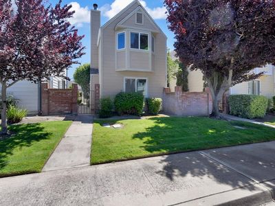 452 Benjamin Pl