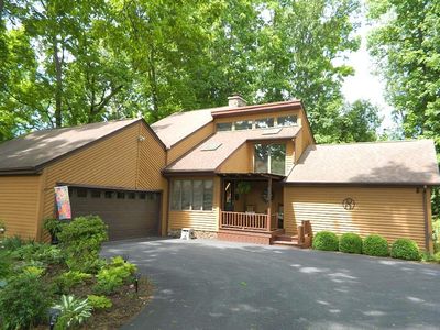 765 Meadow Dr