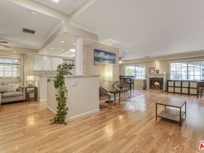 4201 Topanga Canyon Blvd #90