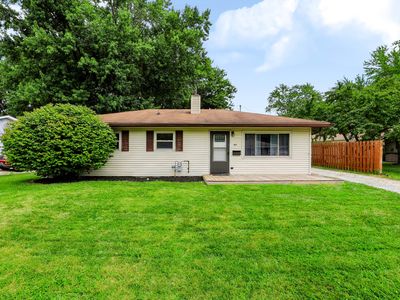 427 W William Dr