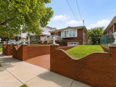 382 Virginia Ave