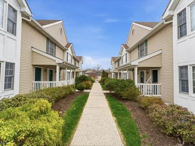 179 Roseland Ave #7