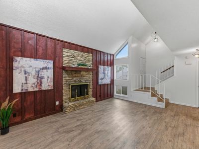 2711 Saint Edwards Cir