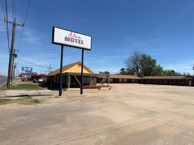 105 Oklahoma Blvd