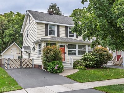 319 Ridgewood Dr