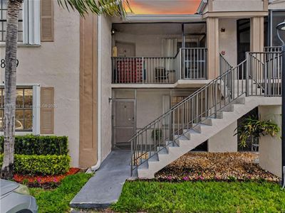 889 Hamilton Dr #889B