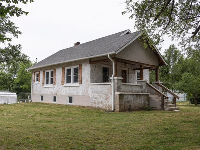 703 Johnson Avenue