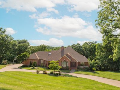 5935 S Farm Road 185