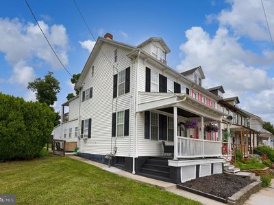 343 W Main St