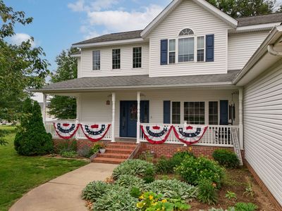 1601 Foxfire Ln