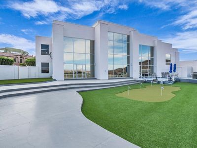 668 Lava Pointe Dr