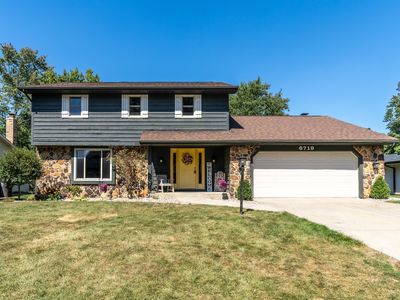 6719 Belle Plain Cv