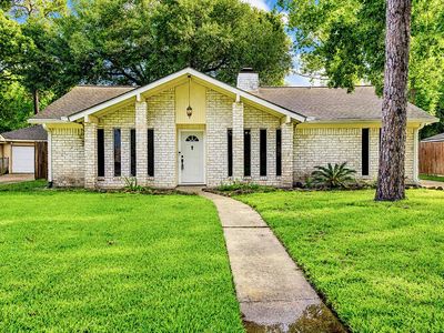 1907 Round Spring Dr