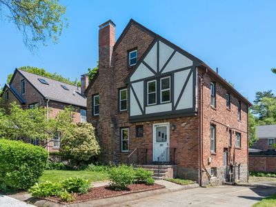 261 Russett Rd