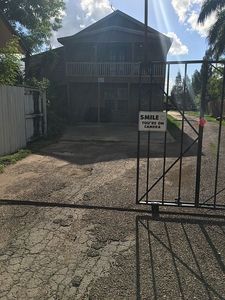 1325 Honeydale Rd