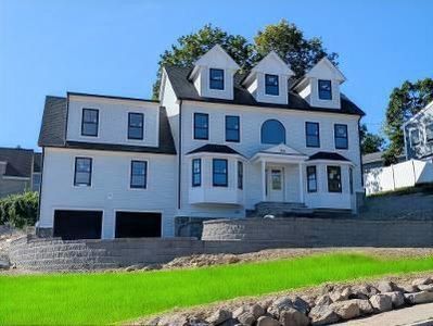 144 Grove St