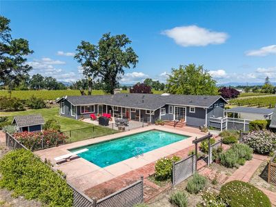 4720 Clark Dr