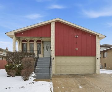 15641 Cottage Grove Ave