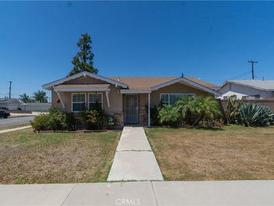 11629 Santa Gertrudes Ave