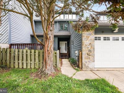 8 Foxtail Ct