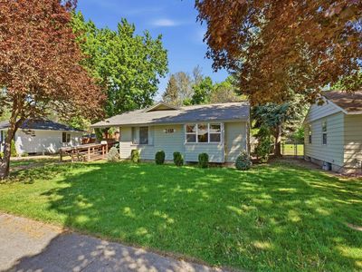 2410 W Decatur Ave