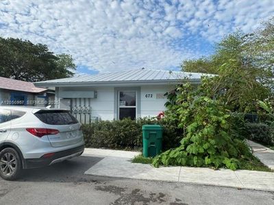 678 NW 14th St