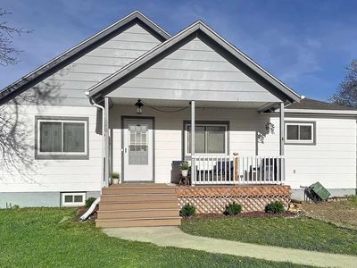 Property at 858 N Burritt Ave, Buffalo, WY