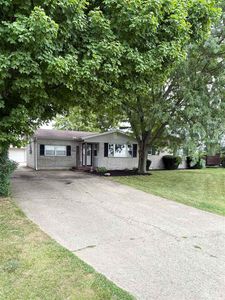 631 N Centerville Rd