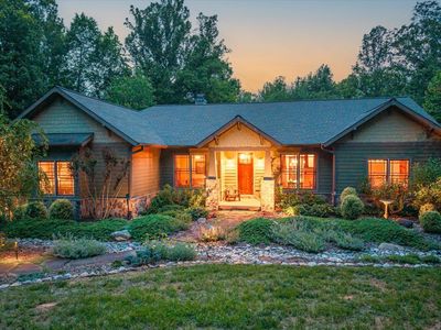 895 Langdon Woods Dr