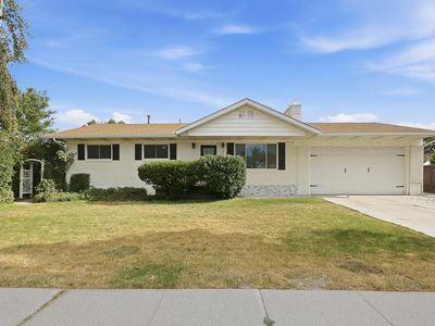 251 W Colorado Dr S