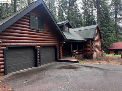 4589 Jenkinson Cir
