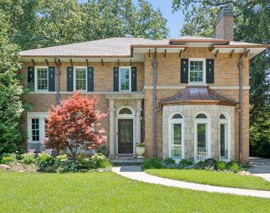 1192 Chatfield Rd