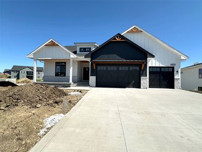 1420 NW Red Oak Dr
