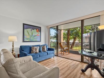4310 Lower Honoapiilani Rd APT 220