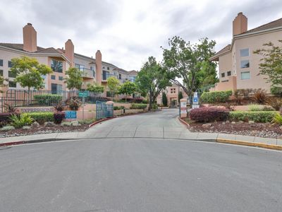970 Asilomar Ter APT 3