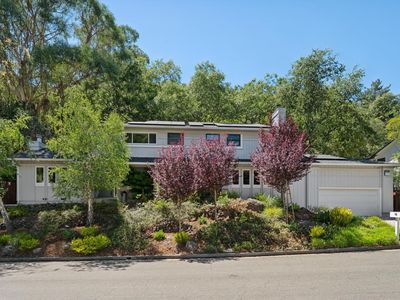 16 Wentworth Lane