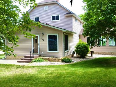 568 Minnesota St N