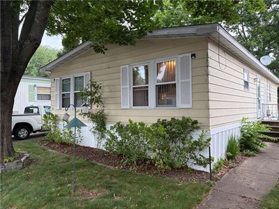 90 Cooper Ln