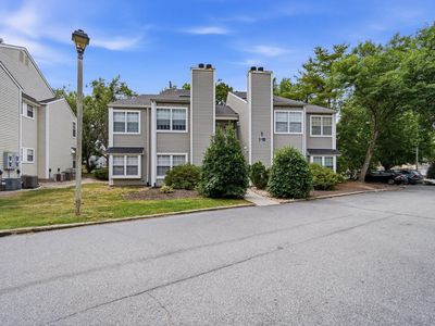 1 Chesapeake Dr #1